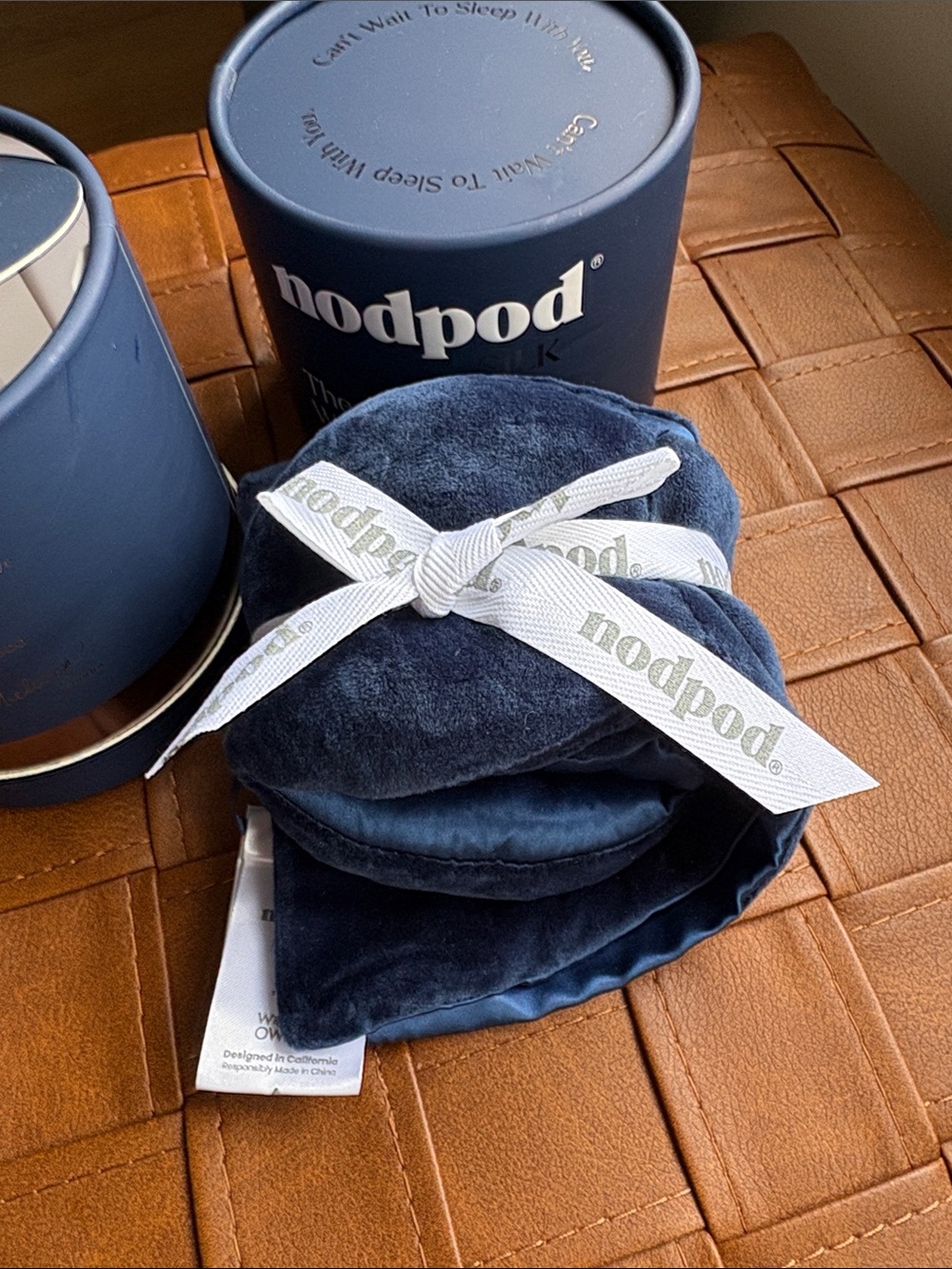 nodpod Silk Weighted Eye Mask - Navy Blue - Picture 3 of 3